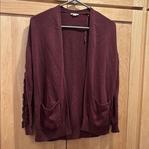 Women's Burgundy Sweater with Pockets